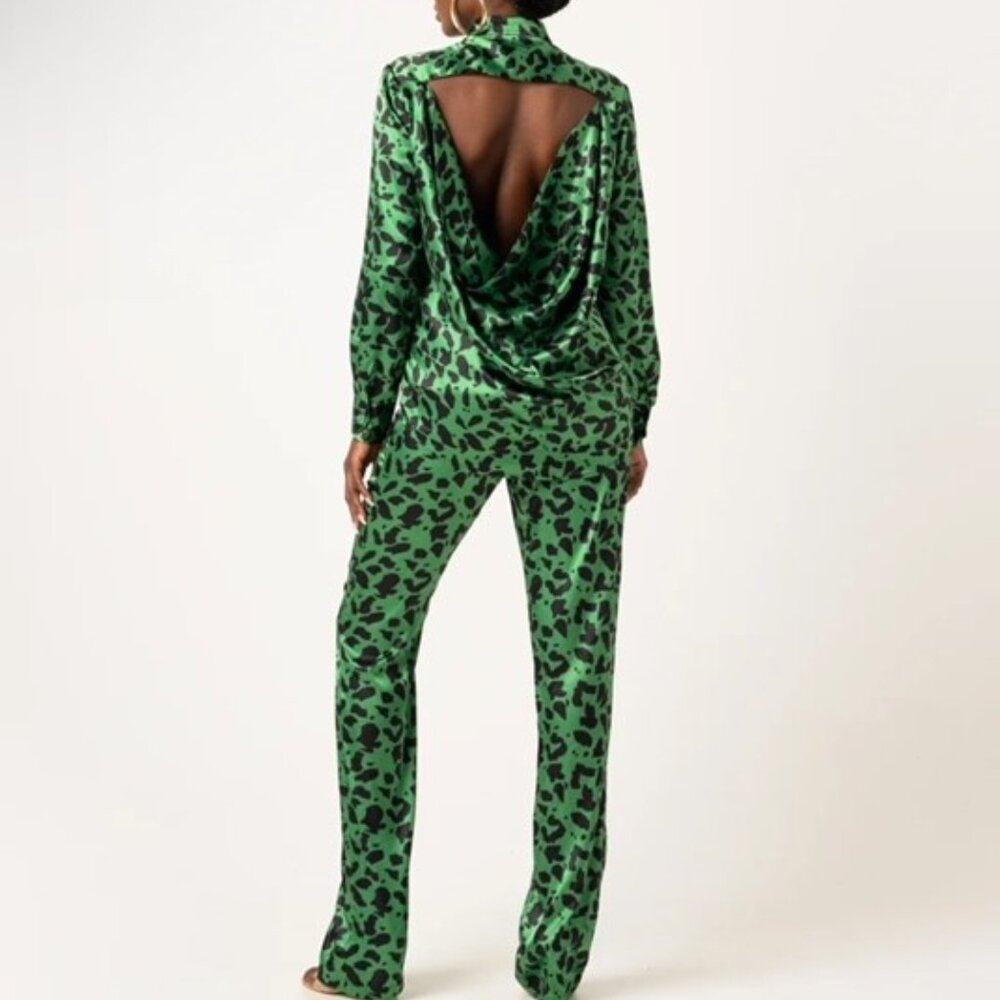 GREEN LEOPARD PRINT OPEN BACK SATIN PANT SET